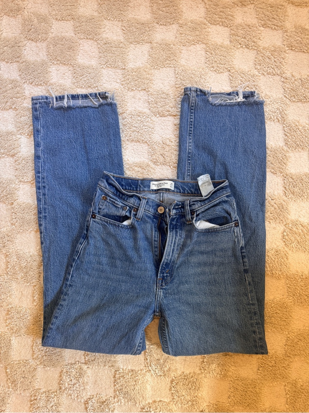 Abercrombie & Fitch Straight-Leg Highwaisted Jeans with Raw Hem